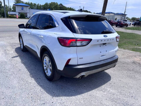 2020 Ford Escape SE
