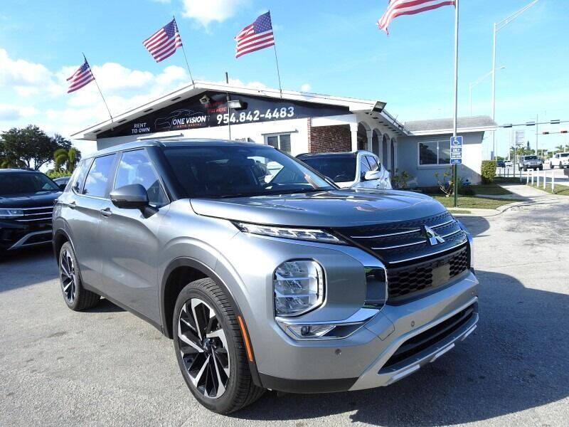 2023 Mitsubishi Outlander for sale at One Vision Auto in Hollywood FL