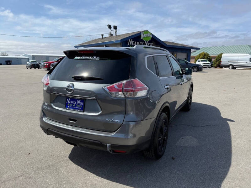 2016 Nissan Rogue SV