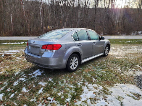2010 Subaru Legacy 2.5i Premium