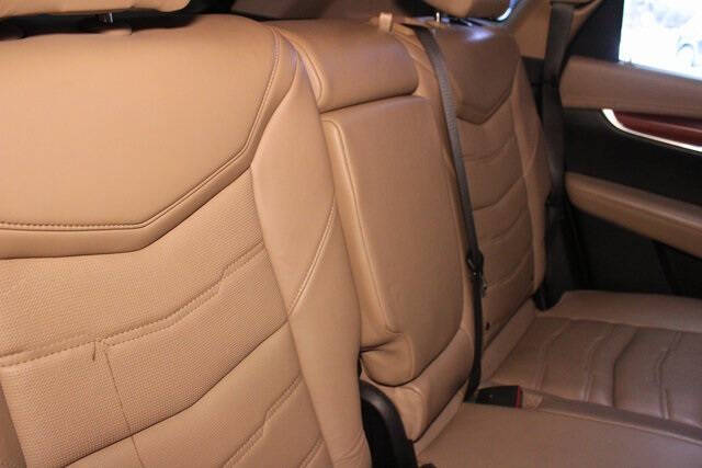 2017 Cadillac XT5 Platinum