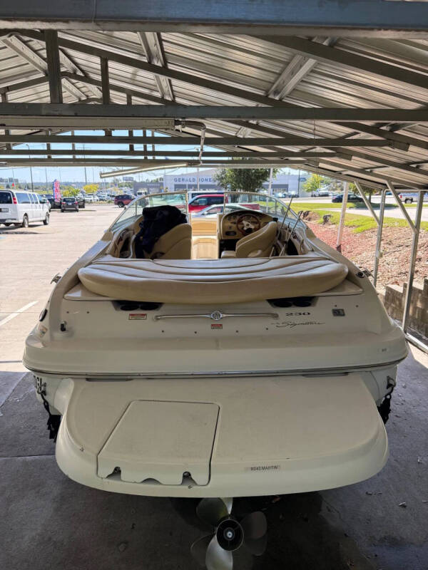 2001 Sea Ray 230