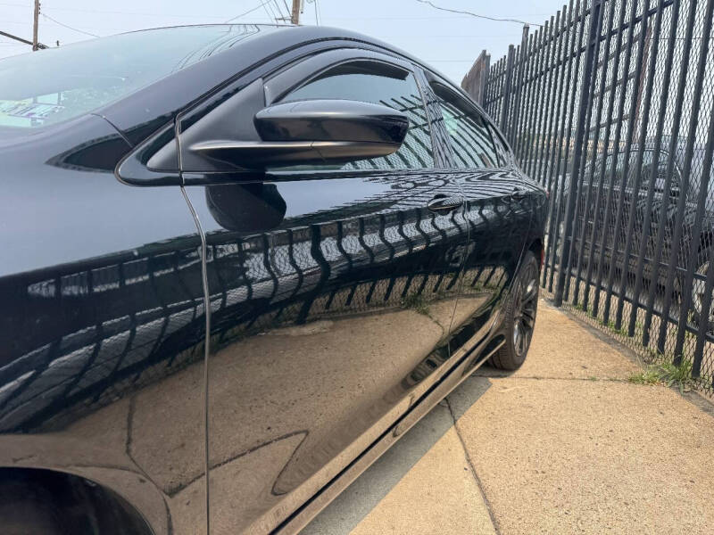 2017 Chrysler 200 LX