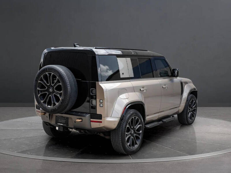 2025 Land Rover Defender