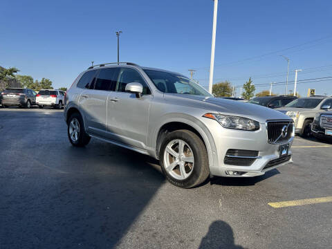 2016 Volvo XC90 T5 Momentum