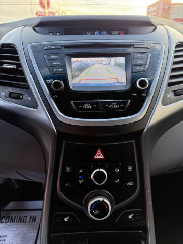 2014 Hyundai Elantra SE