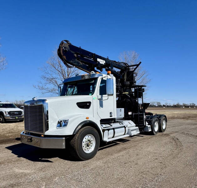 2017 Freightliner 122SD
