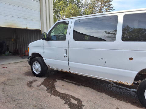 2005 Ford E-Series E-350 SD XLT