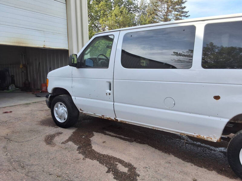 2005 Ford E-Series E-350 SD XLT