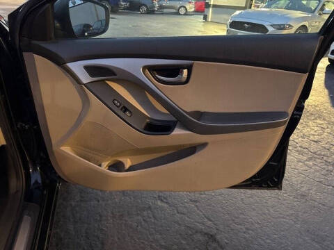 2016 Hyundai Elantra