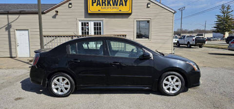 2009 Nissan Sentra for sale at Parkway Motors in Springfield IL