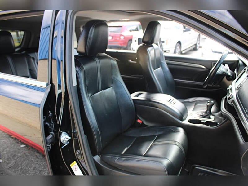 2017 Toyota Highlander