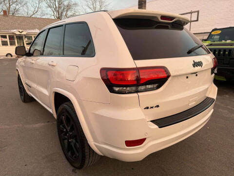 2018 Jeep Grand Cherokee Altitude