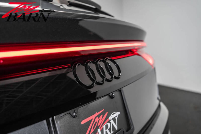 2022 Audi RS Q8 4.0T quattro