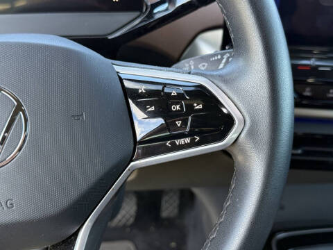 2023 Volkswagen ID.4 Pro