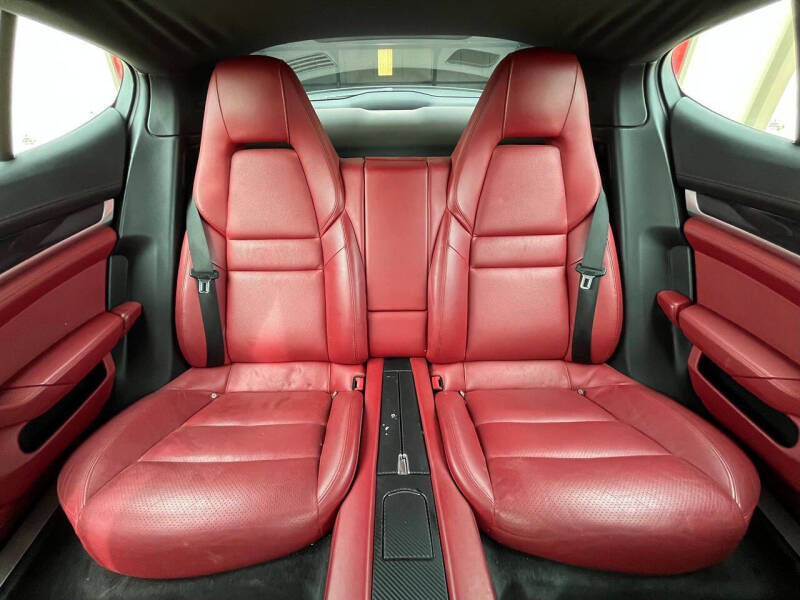 2014 Porsche Panamera 4