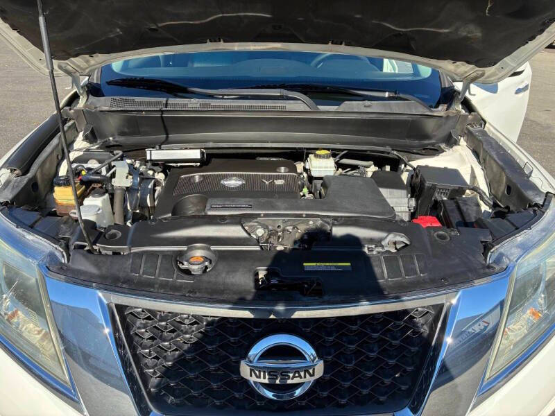2016 Nissan Pathfinder S