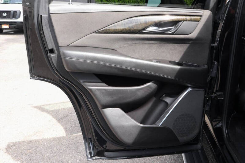 2019 Cadillac Escalade Platinum