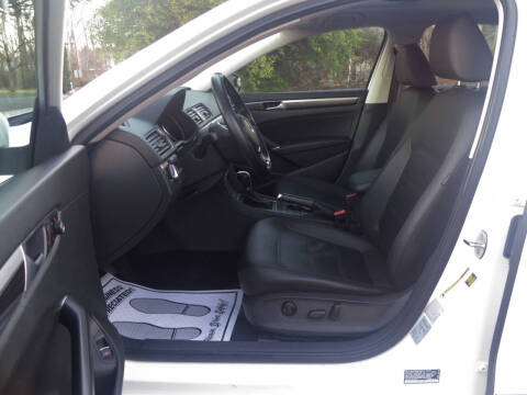 2016 Volkswagen Passat 1.8T SE