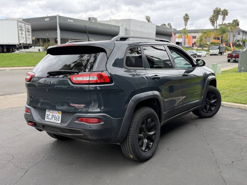 2018 Jeep Cherokee Trailhawk