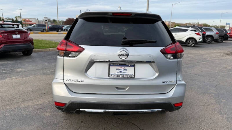 2018 Nissan Rogue SV