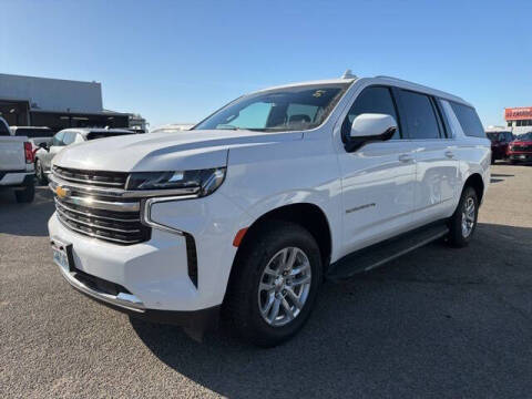 2023 Chevrolet Suburban LT
