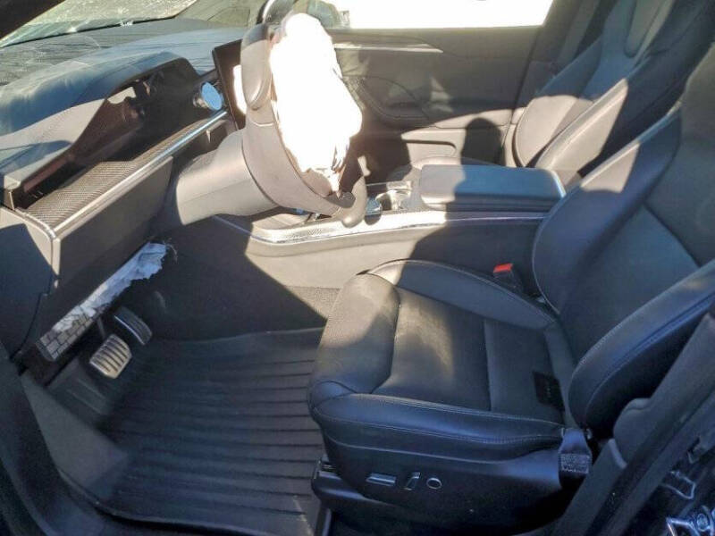 2024 Tesla Model X Plaid