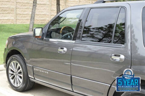 2016 Lincoln Navigator Select