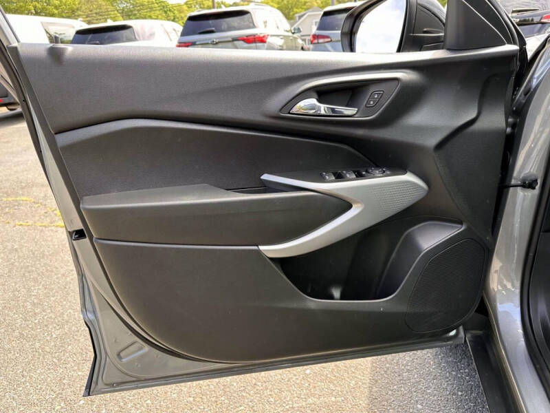 2024 Chevrolet Trax RS
