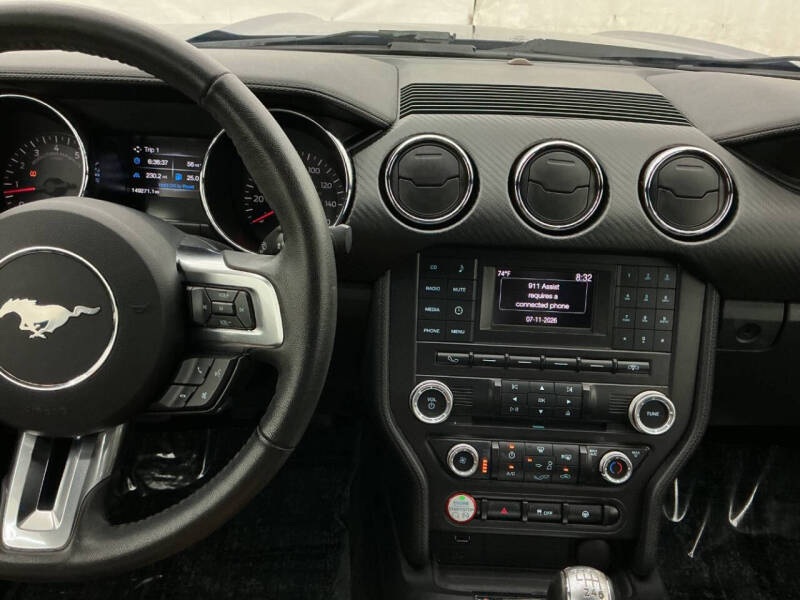 2016 Ford Mustang V6