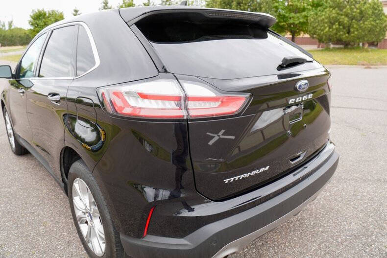 2022 Ford Edge Titanium