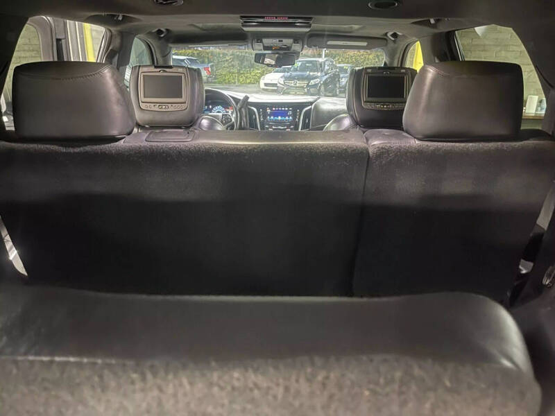 2016 Cadillac Escalade Platinum