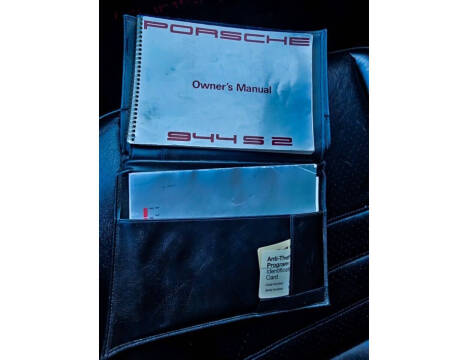 1991 Porsche 944 S2