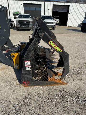 2023 John Deere 324P