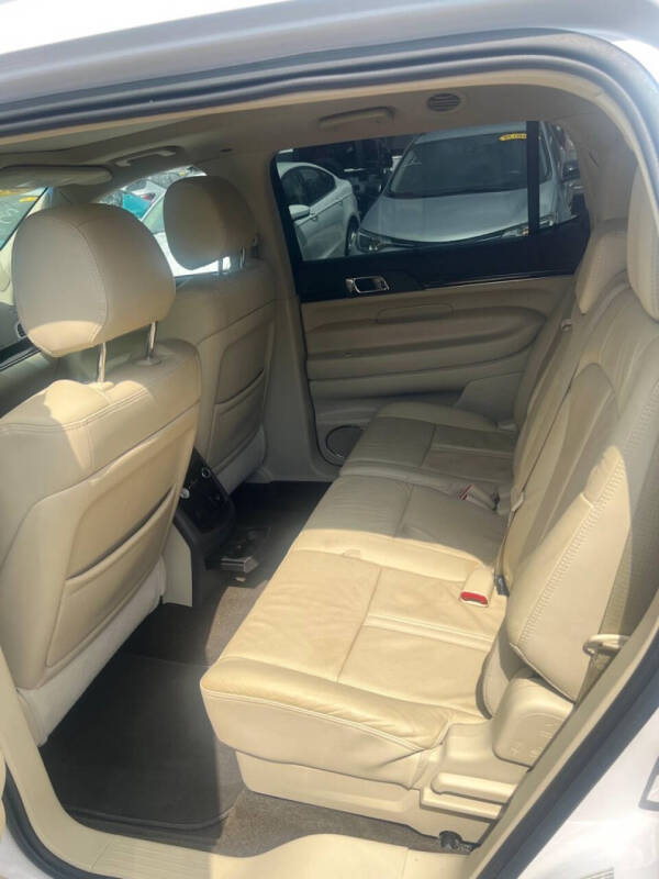 2017 Lincoln MKT