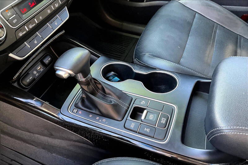 2019 Kia Sorento EX V6