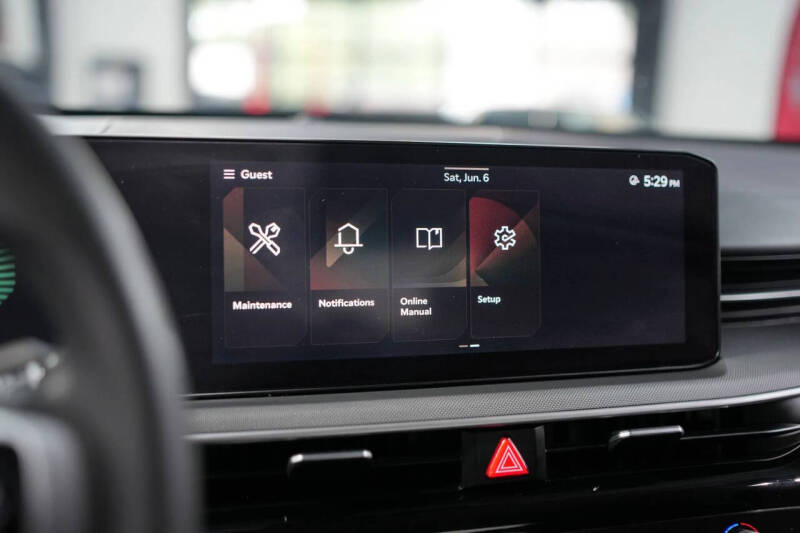 2025 Kia K5 LXS
