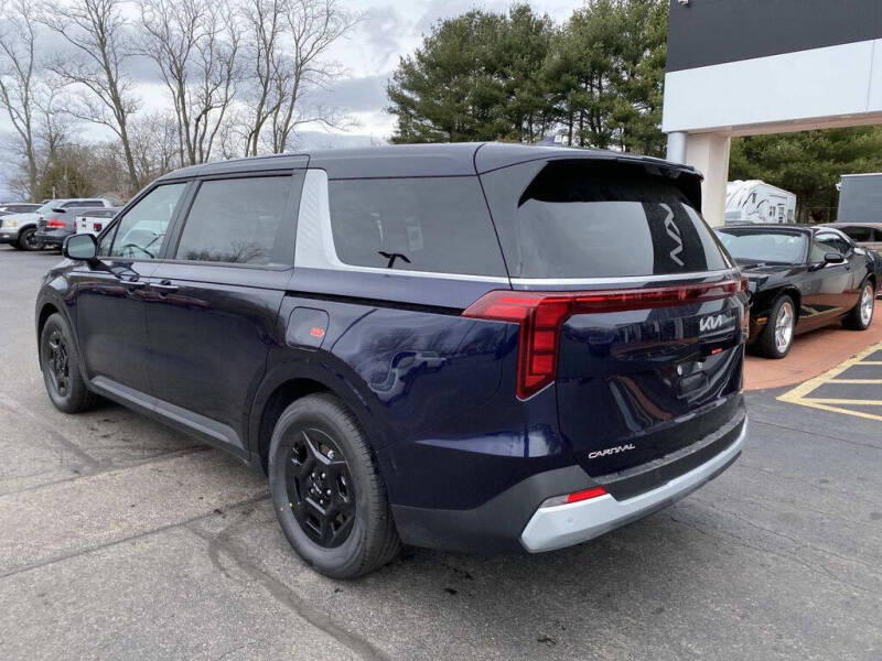2026 Kia Carnival LXS