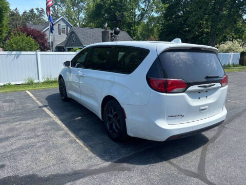 2018 Chrysler Pacifica Touring Plus