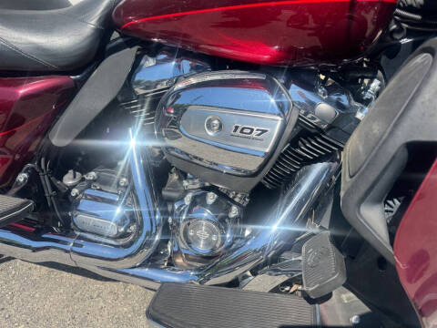 2017 Harley-Davidson FLHTK -