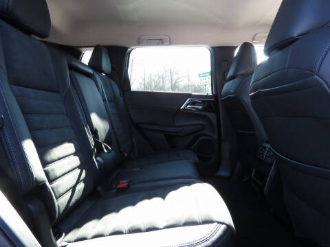 2023 Mitsubishi Outlander SE