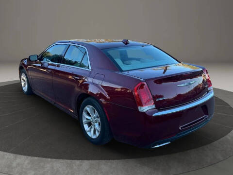 2015 Chrysler 300 Limited