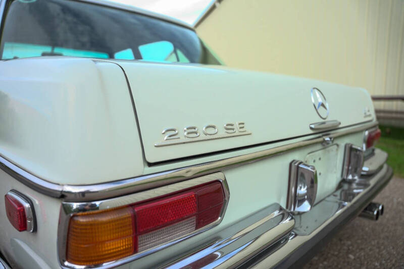 1972 Mercedes-Benz 280-Class