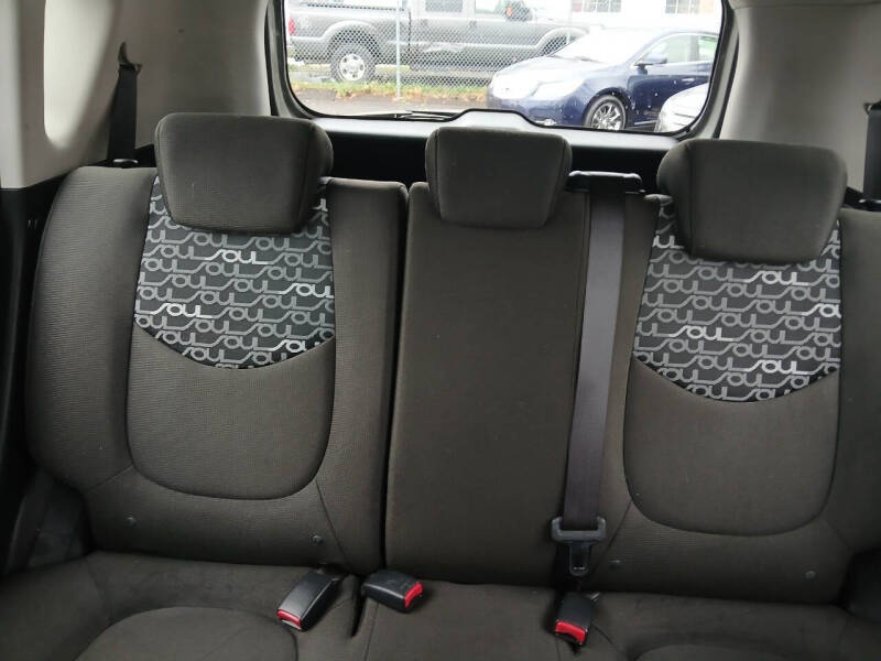 2010 Kia Soul +