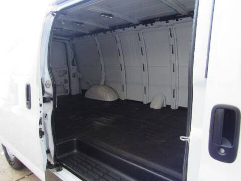 2023 GMC Savana 2500