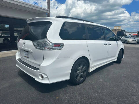 2017 Toyota Sienna