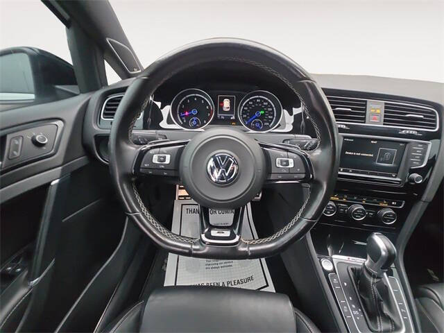 2017 Volkswagen Golf R 4Motion