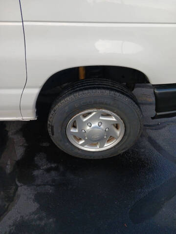 2012 Ford E-Series E-150