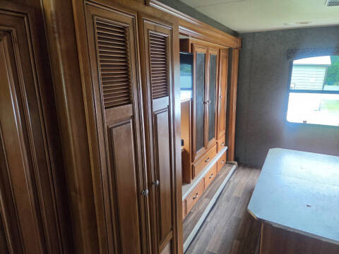 2017 Thor Motor Coach MIRAMAR 35.2