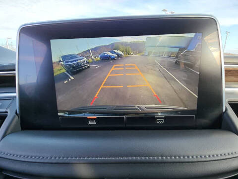 2022 GMC Yukon XL SLE